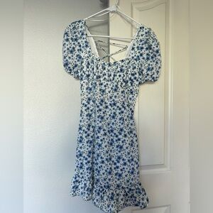 New without tags. Lulus blue and white mini floral dress.